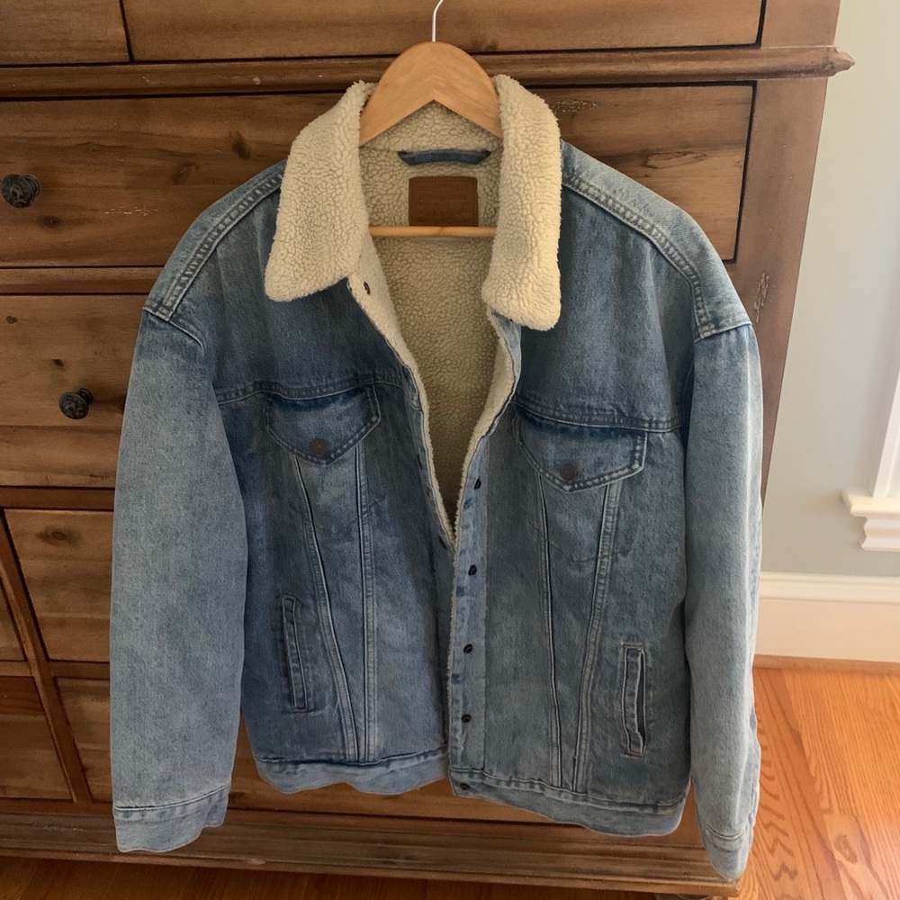 Levi Strauss Oversized Denim Sherpa lined jacket